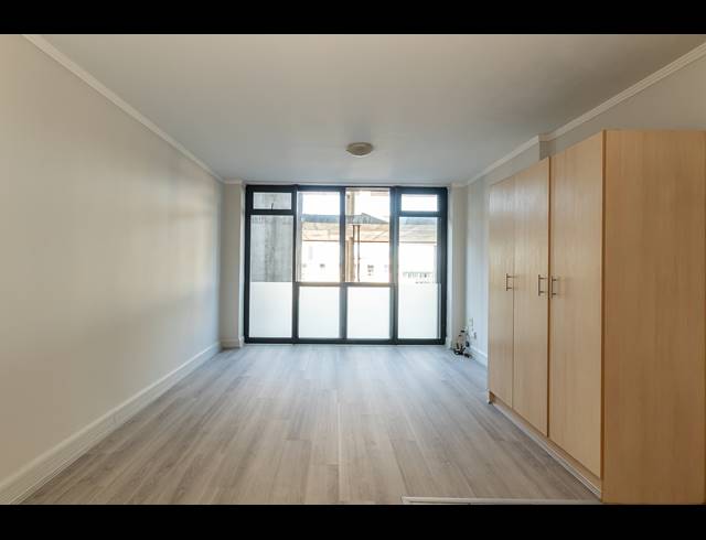 BEDROOM STUDIO APARTMENT TO LET IN CAPE TOWN CITY CENTRE